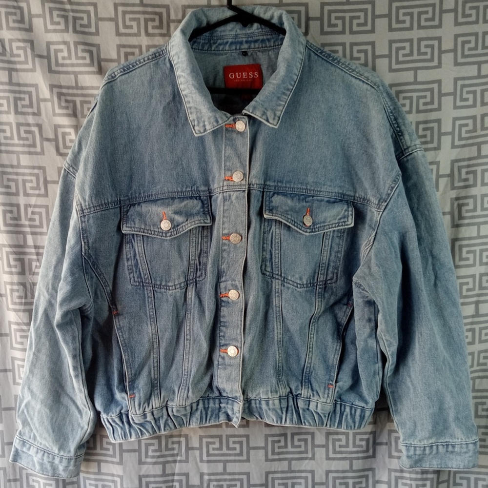 GUESS Women's vtg Blue Denim Jacket size large fits like a medium